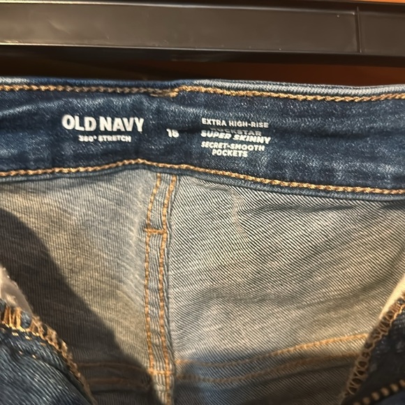 Old navy jeans - Picture 4 of 5